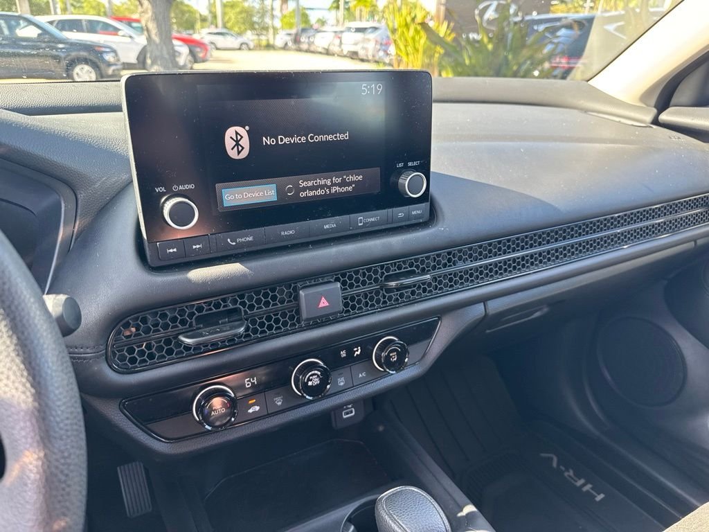 Used 2025  Honda LX image 2