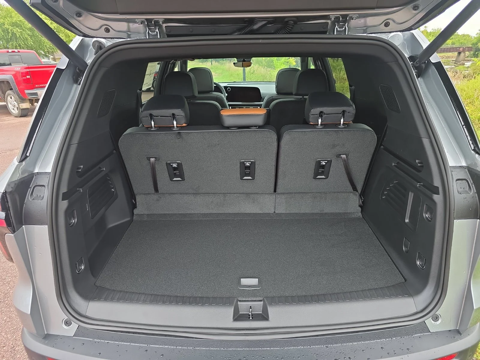 2027 Chevrolet Traverse Z71 - Photo 6