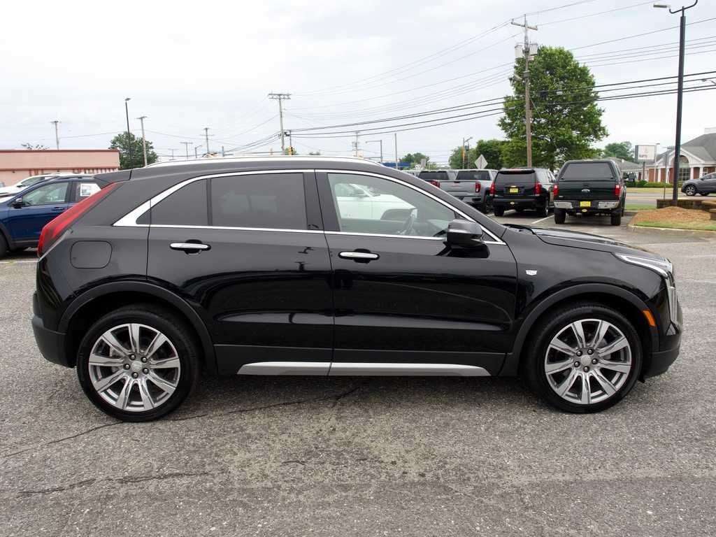 Certified Used 2023 Stellar Black Metallic Cadillac Premium Luxury image 5