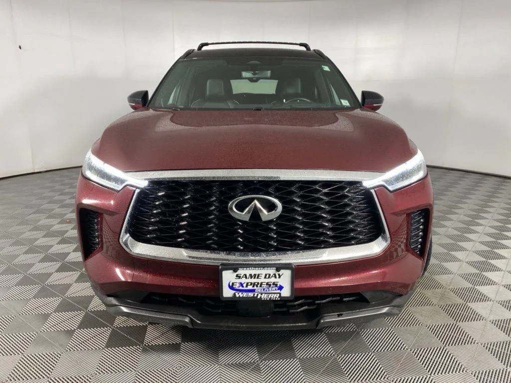 Used 2023 Deep Bordeaux/Black Obsidian INFINITI AUTOGRAPH image 16