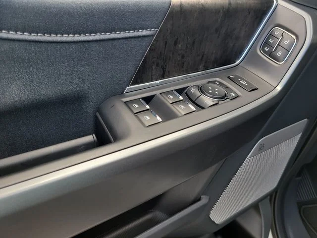 New 2026 Avalanche Ford Lariat image 18