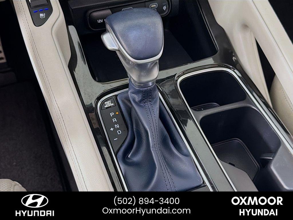 Used 2023 Glacial White Pearl Kia SX image 17