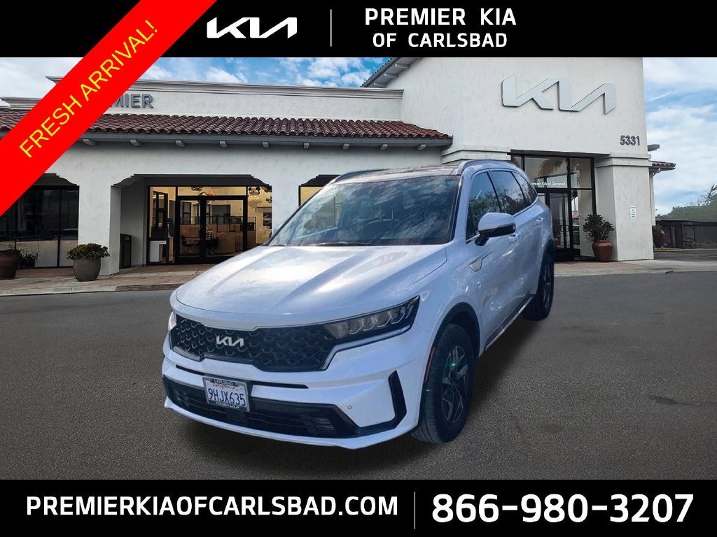 Certified Used 2023 Snow White Pearl Kia EX image 1