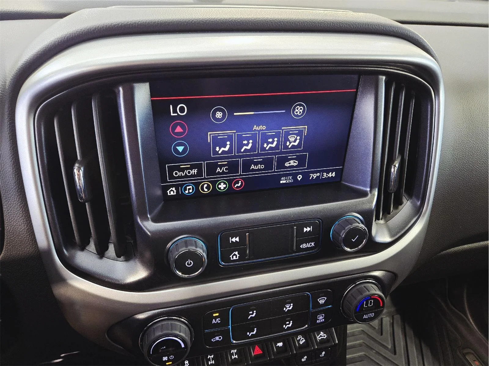 Used 2022 Sand Dune Metallic Chevrolet 4WD ZR2 image 13