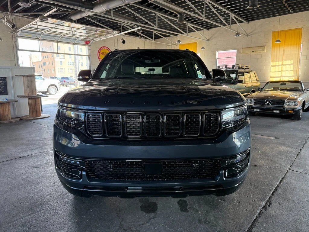 New 2025 Gray Jeep Series II image 12