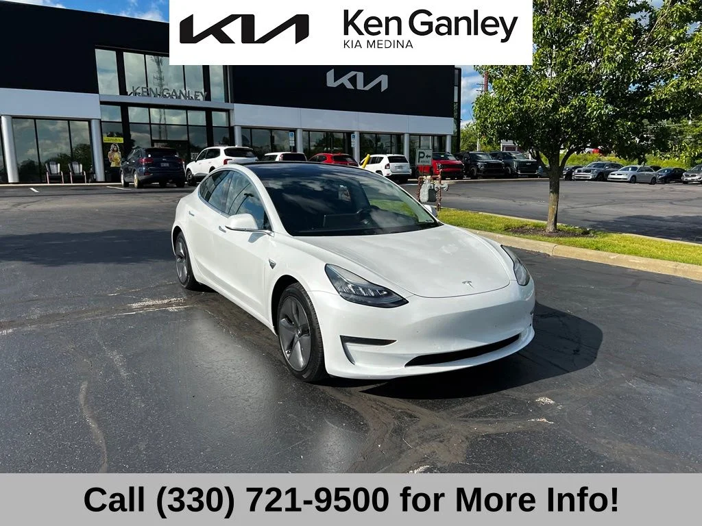 Used 2020 White Tesla Long Range image 3