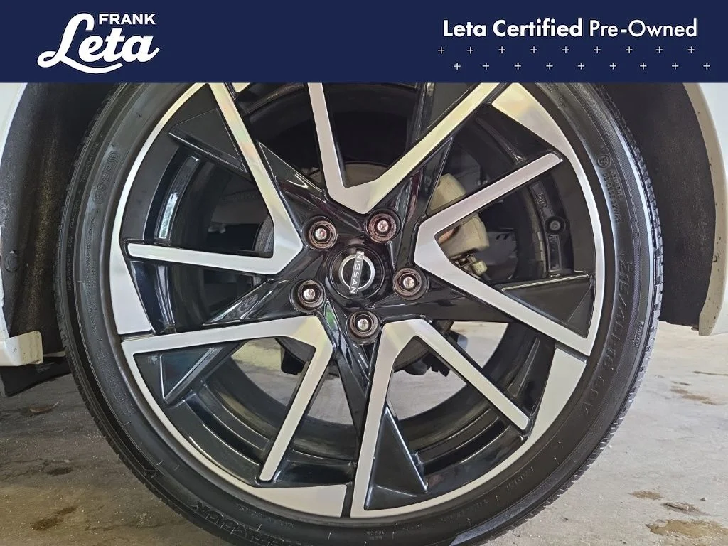 Used 2025 White Nissan SR image 15
