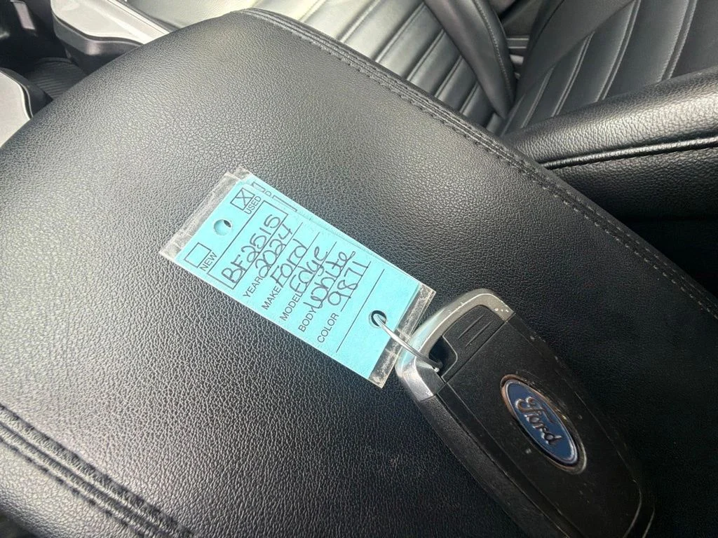 Used 2024 White Ford SEL image 37