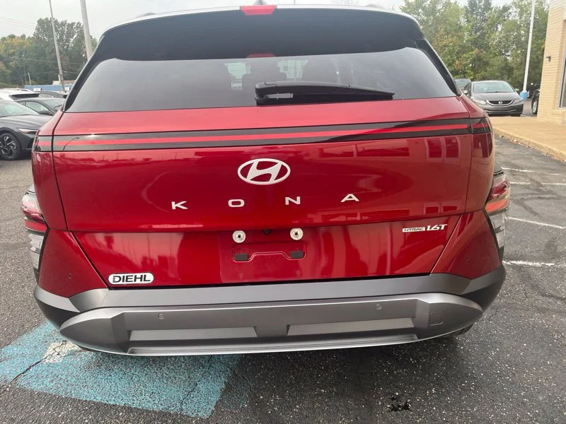 Used 2025 Red Hyundai Limited image 6