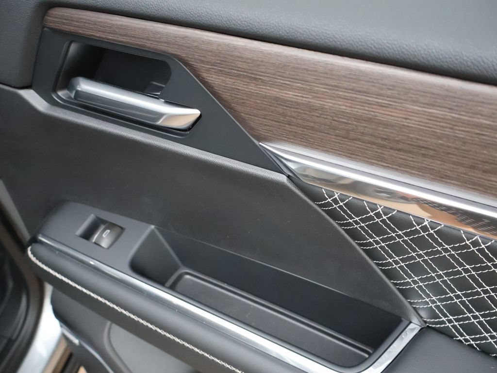 2026 GMC Acadia Denali - Photo 15
