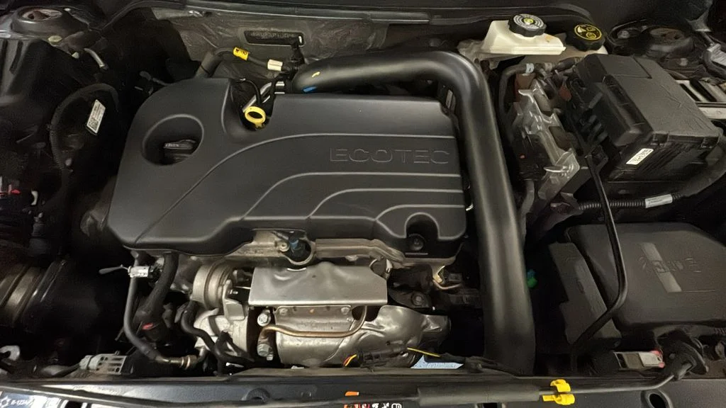 Used 2023 Gray Chevrolet RS image 16