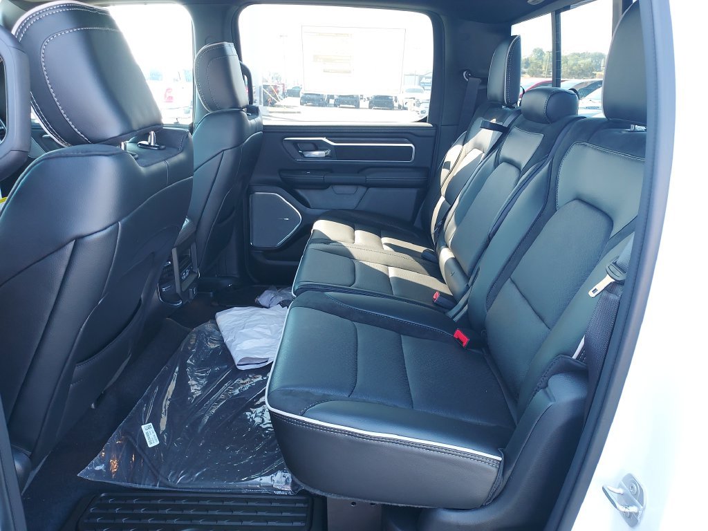 2026 RAM 1500 Laramie - Photo 14