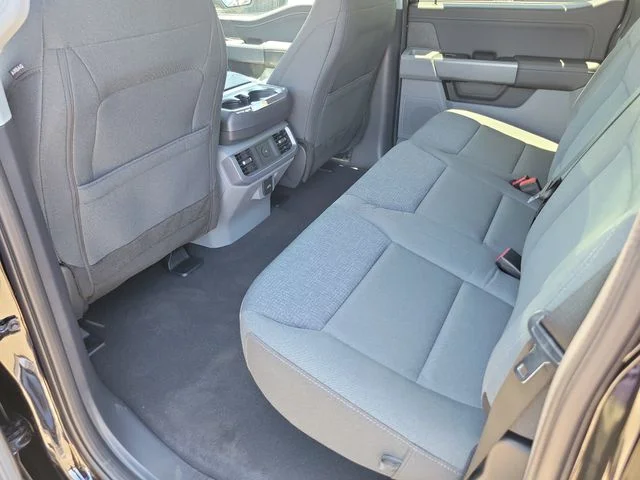 New 2026 Agate Black Metallic Ford XLT image 17