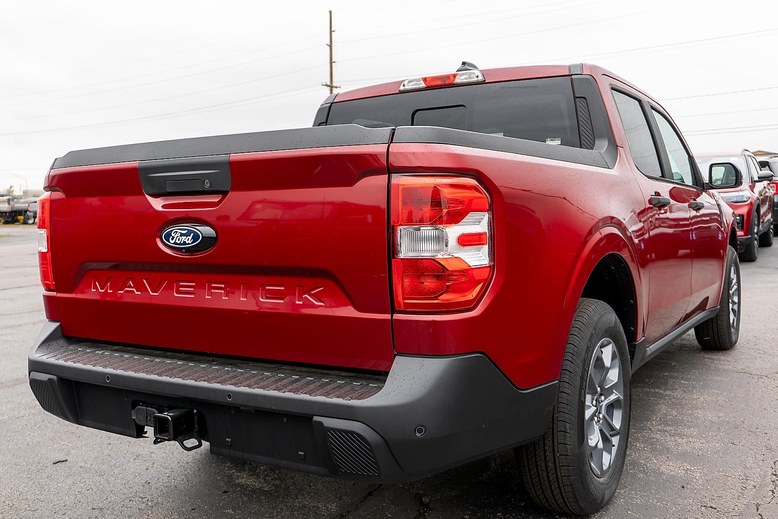 New 2026 Ruby Red Metallic Tinted Clearcoat Ford XLT image 5