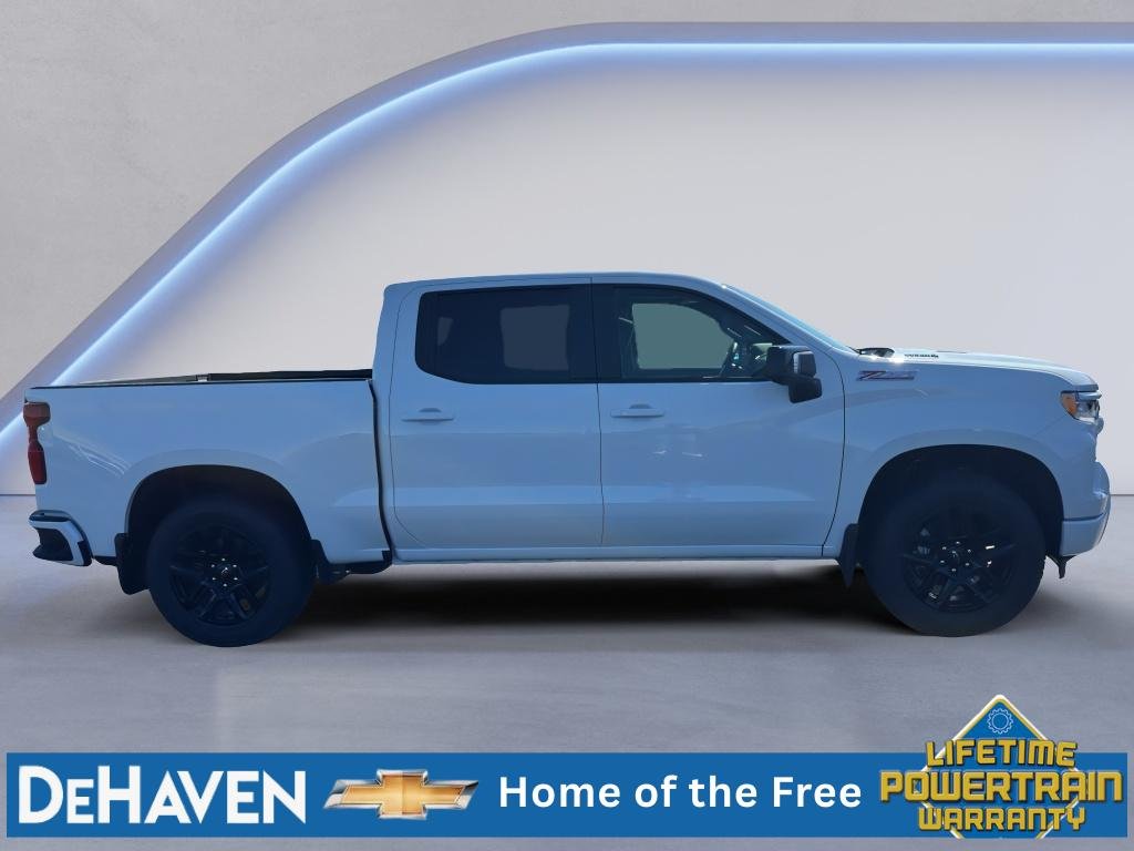 New 2026 Summit White Chevrolet RST image 6