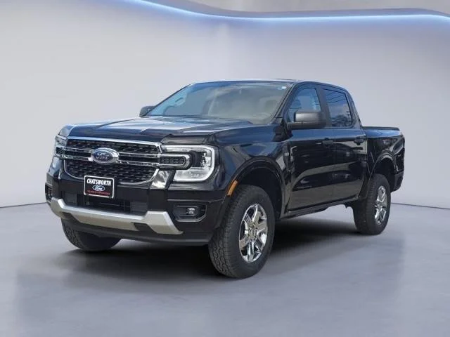 New 2025 Shadow Black Ford XLT image 25