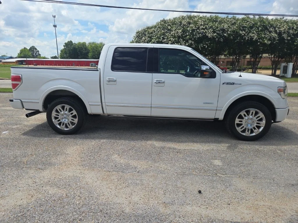 Used 2013 White Ford Platinum image 9