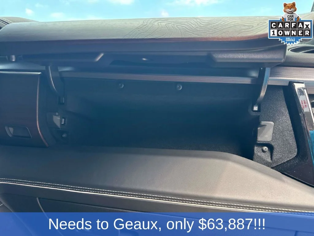 Used 2025 Gray GMC Denali Ultimate image 39