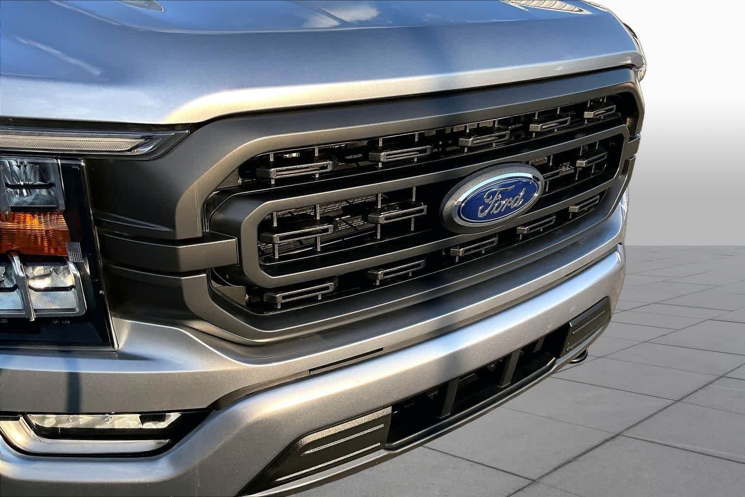 Certified Used 2023 Iconic Silver Metallic Ford XLT image 30