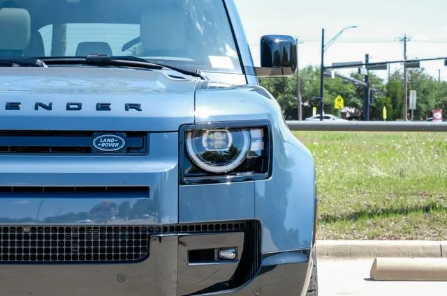 New 2026 Tasman Blue Land Rover X-Dynamic SE image 52
