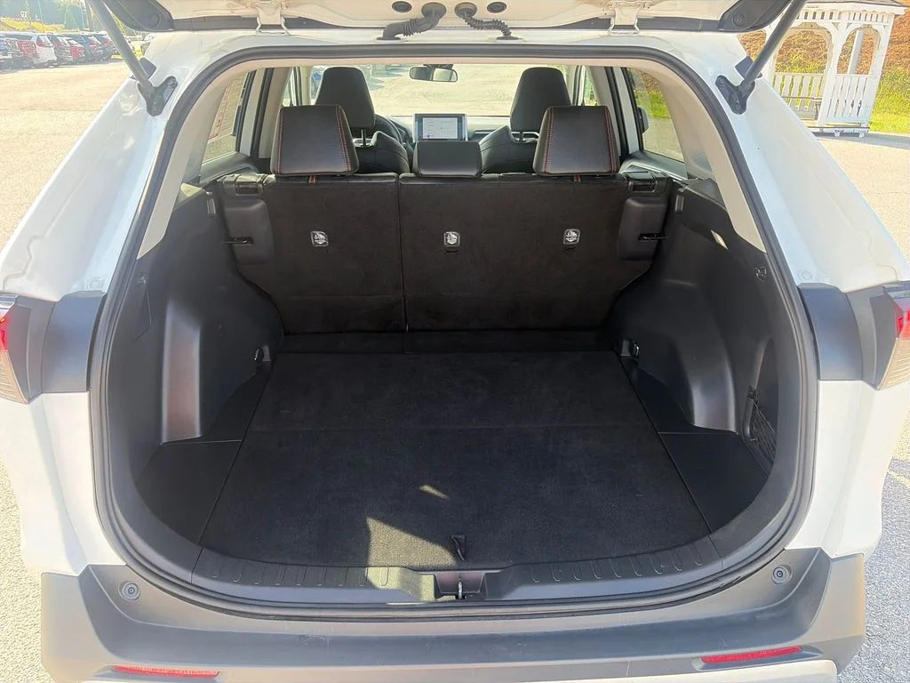 Used 2024 White Toyota Adventure image 22