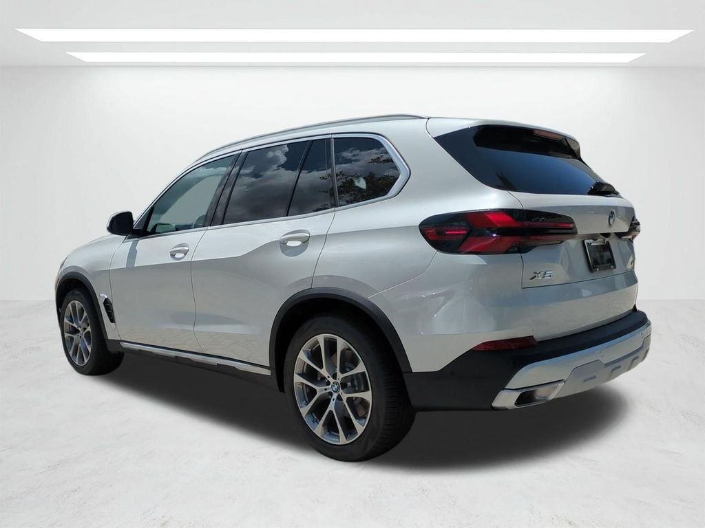 New 2026 White Metallic BMW xDrive40i image 6