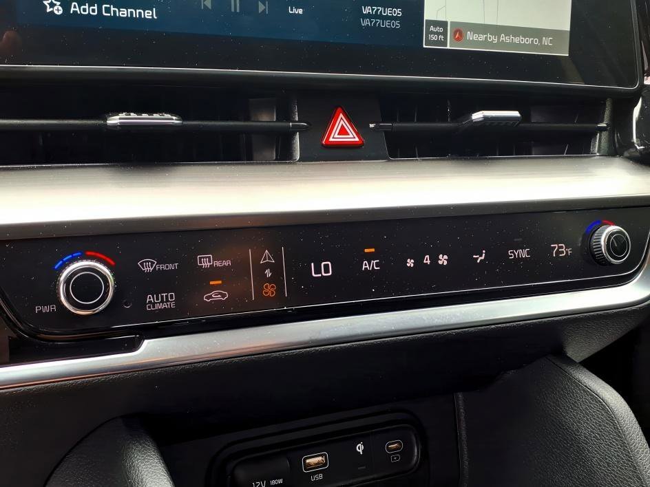 Used 2025 Ebony Black Kia EX image 23