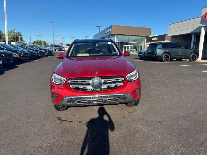 Used 2021 Red Mercedes-Benz GLC 300 image 2