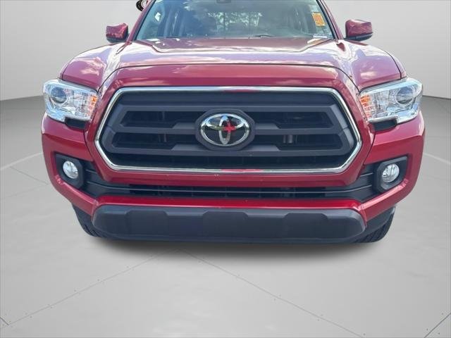 Certified Used 2021 BARCELONA RED MET. Toyota  image 4