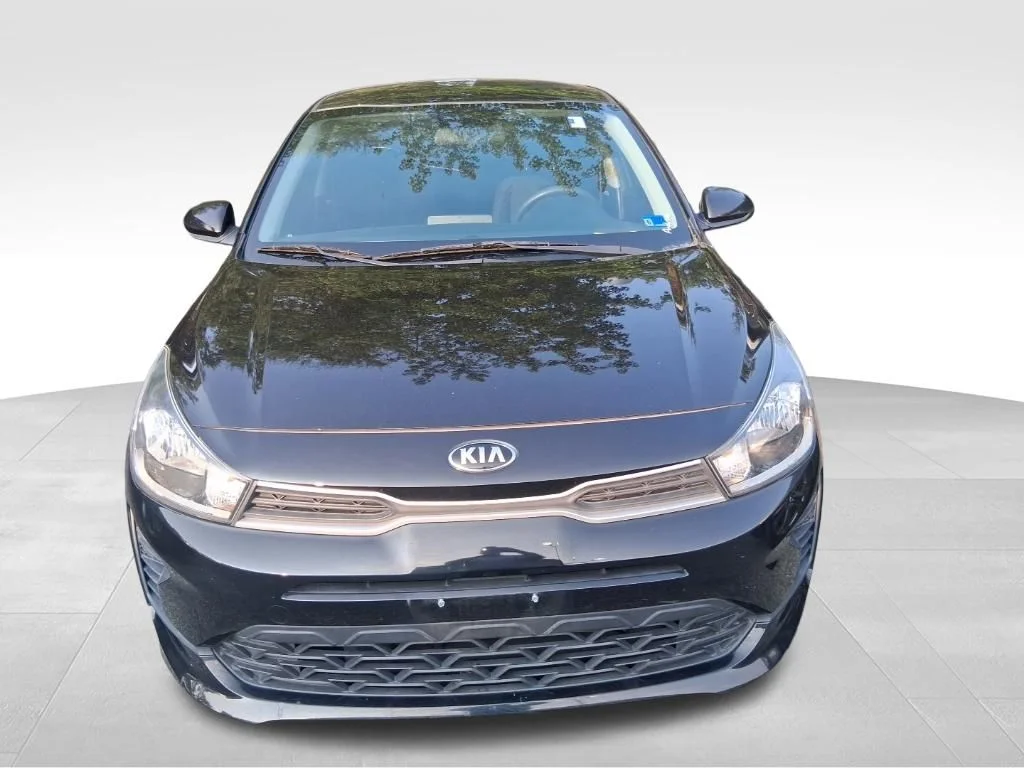 Used 2021 Black Kia S image 2