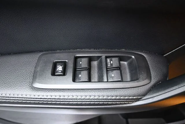 Used 2021 Orange Ford Lariat image 15