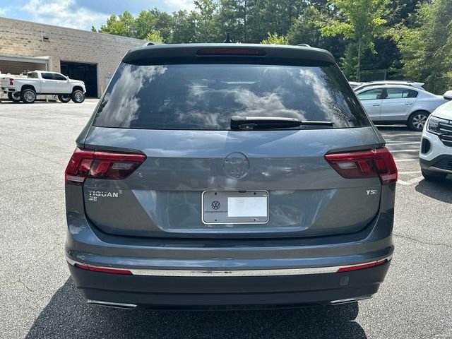 Used 2018 Gray Volkswagen 2.0T SE image 6