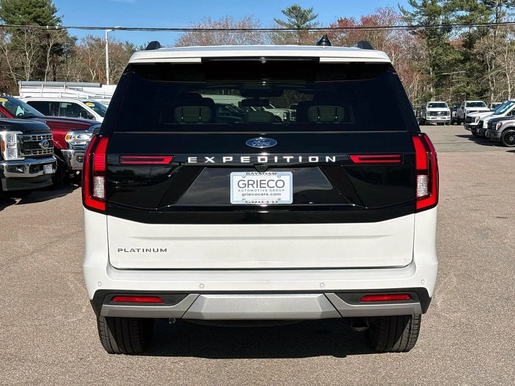 Used 2025 White Metallic Ford Platinum image 4