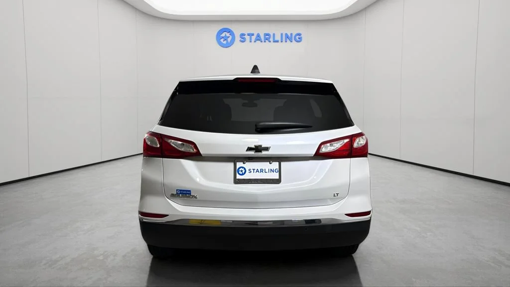 Used 2018 IRIDESCENT PEARL TRICOAT Chevrolet LT image 8