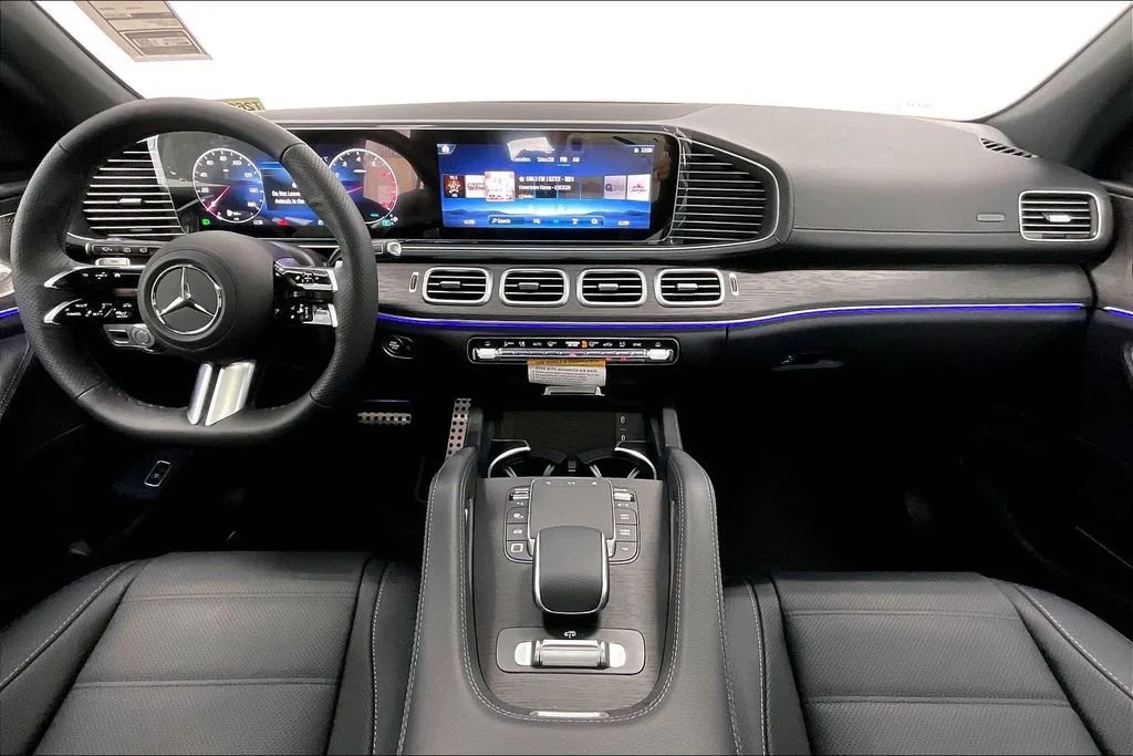 New 2026 MANUFAKTUR Moonlight White Magno Mercedes-Benz GLS 450 image 18