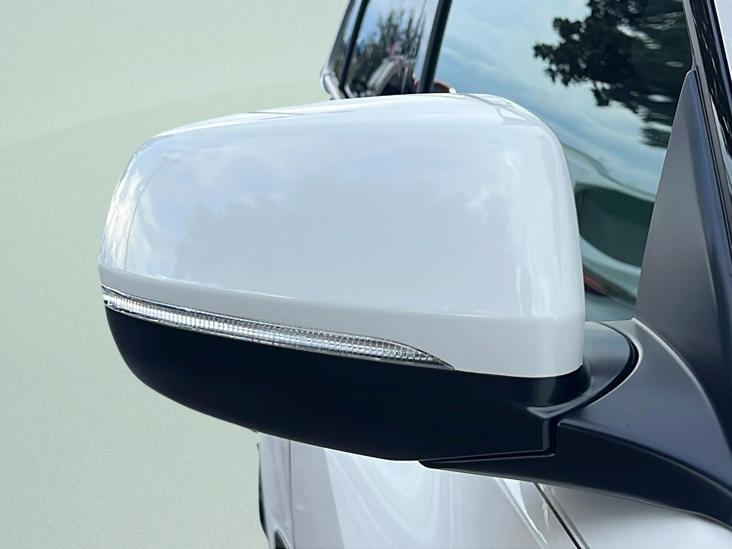 Used 2026 Platinum White Pearl Acura Base image 11