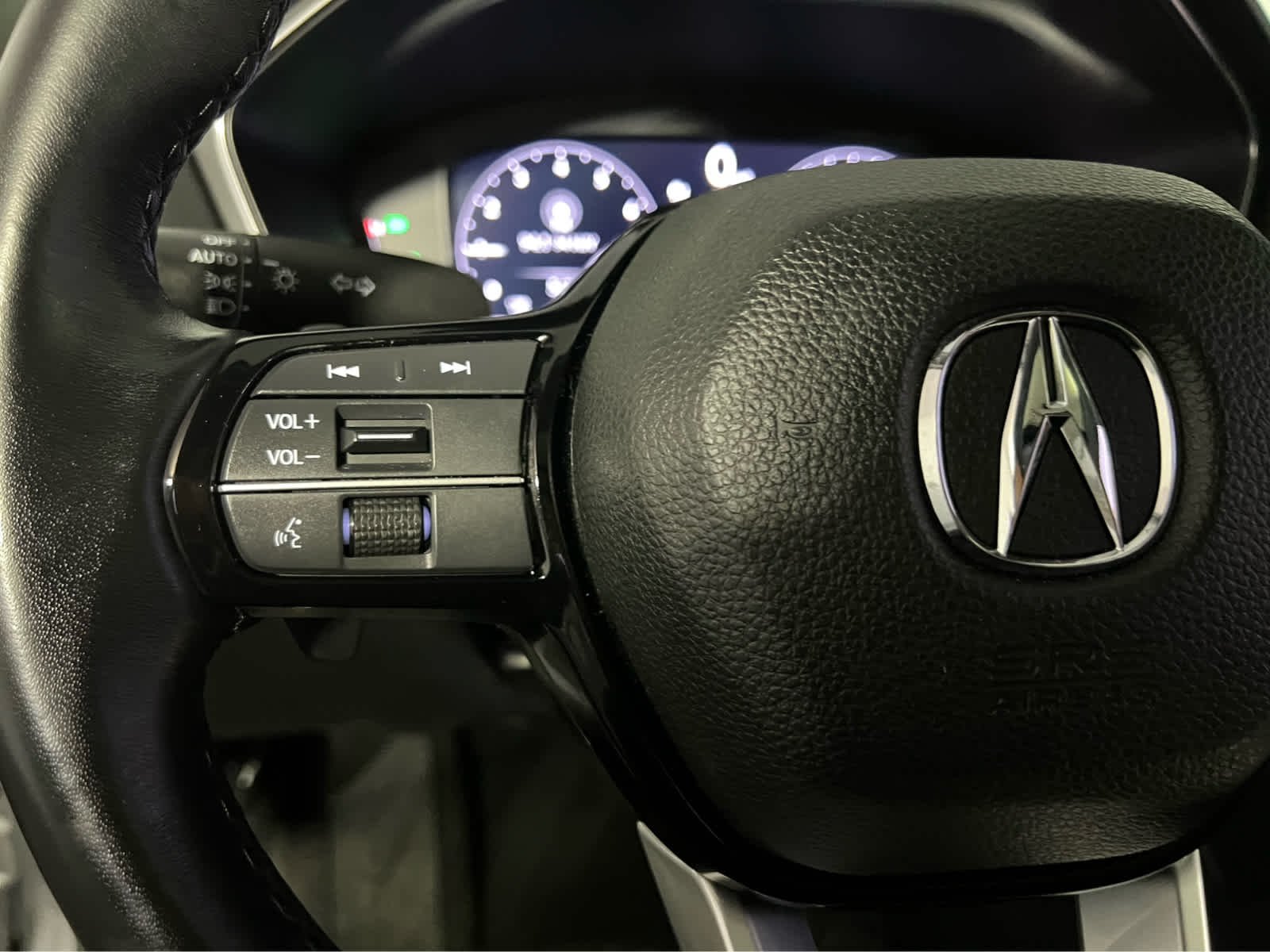 Certified Used 2025 Lunar Silver Metallic Acura INTEGRA image 19