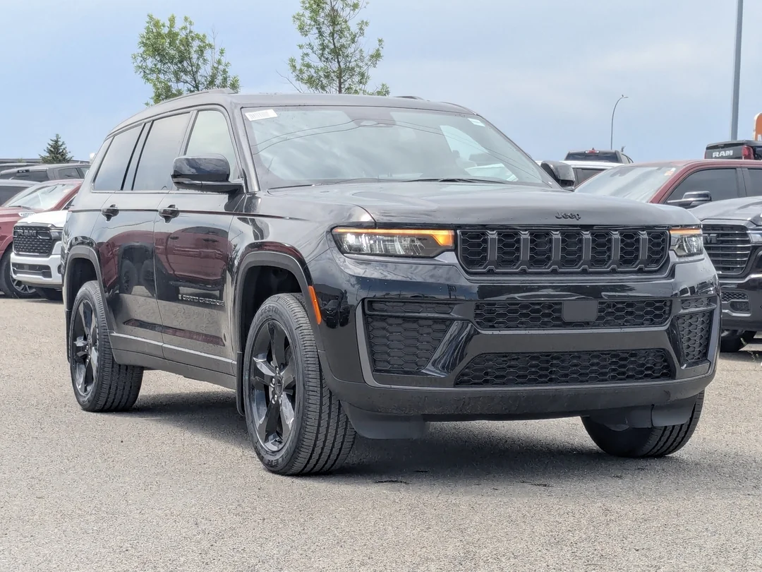New 2026 Black Jeep Altitude - - 4x4 - 2.0L Turbo - Altitude Pkg - Power Sunroof & More! image 2