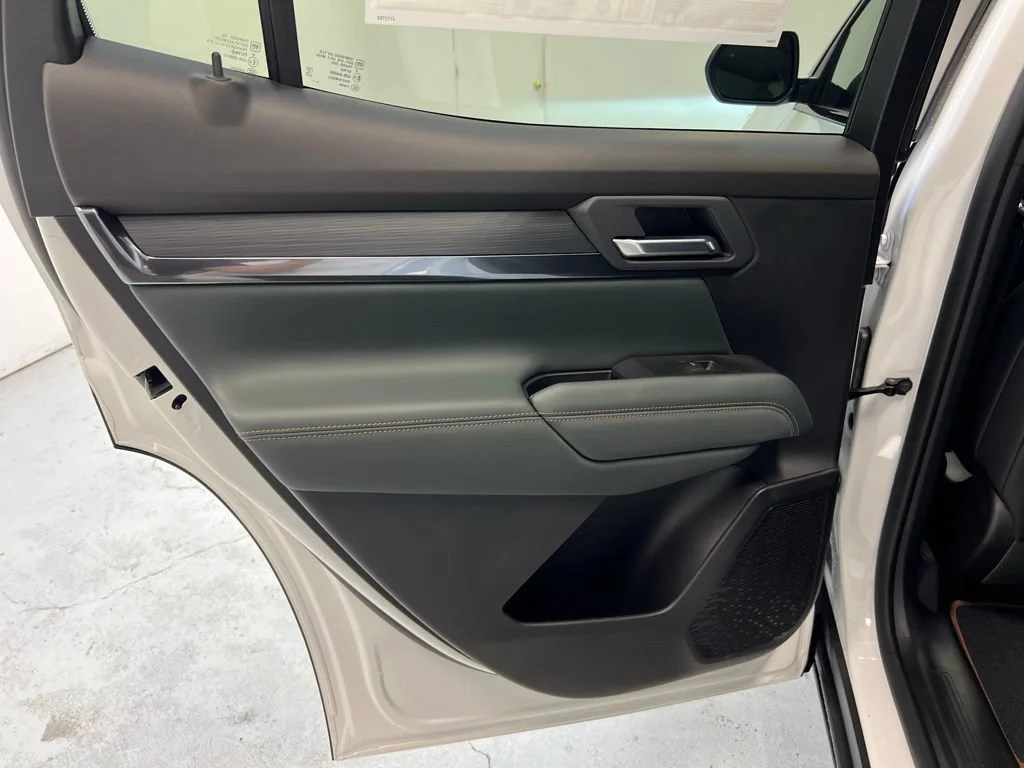 2026 GMC Terrain AT4 - Photo 24