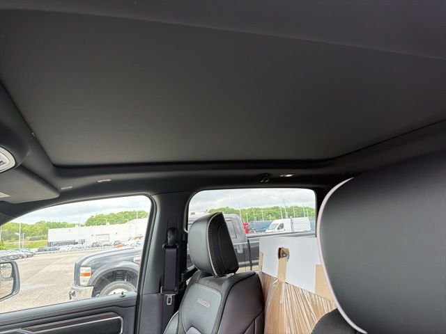 New 2026 Serrano-Green Metallic Exterior Paint RAM Laramie image 15