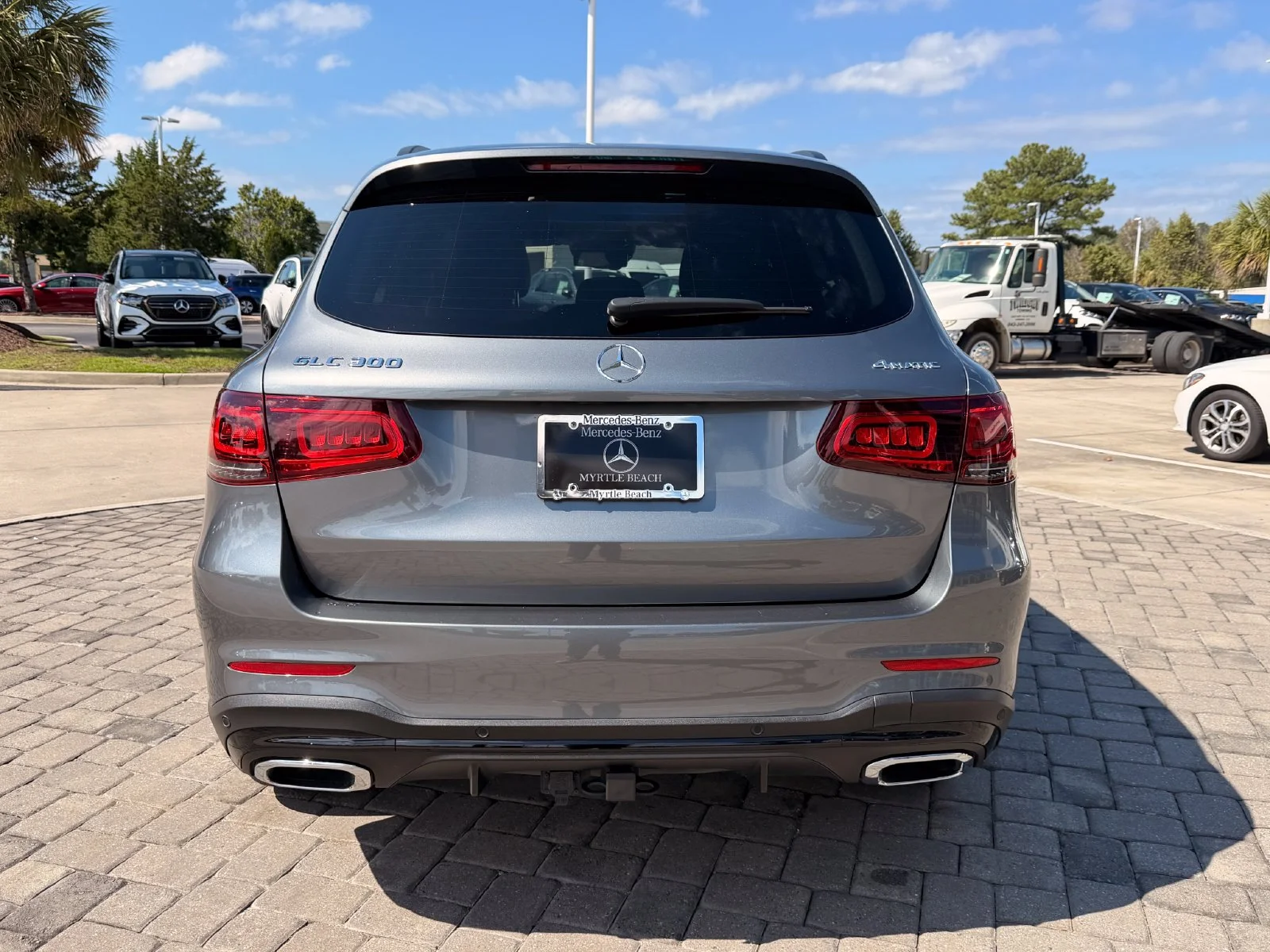 Used 2022 Selenite Gray Metallic Mercedes-Benz GLC 300 image 10