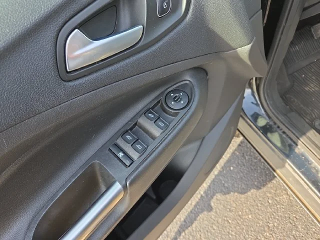 Used 2018 Black Ford SE image 20