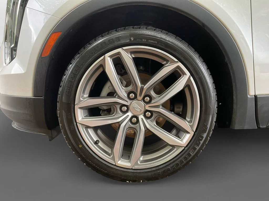 Used 2023 White Cadillac Sport image 15