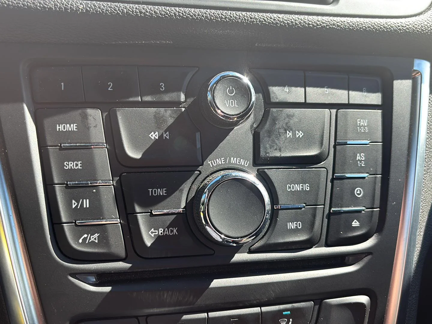 Used 2016 Quicksilver Metallic Buick  image 15