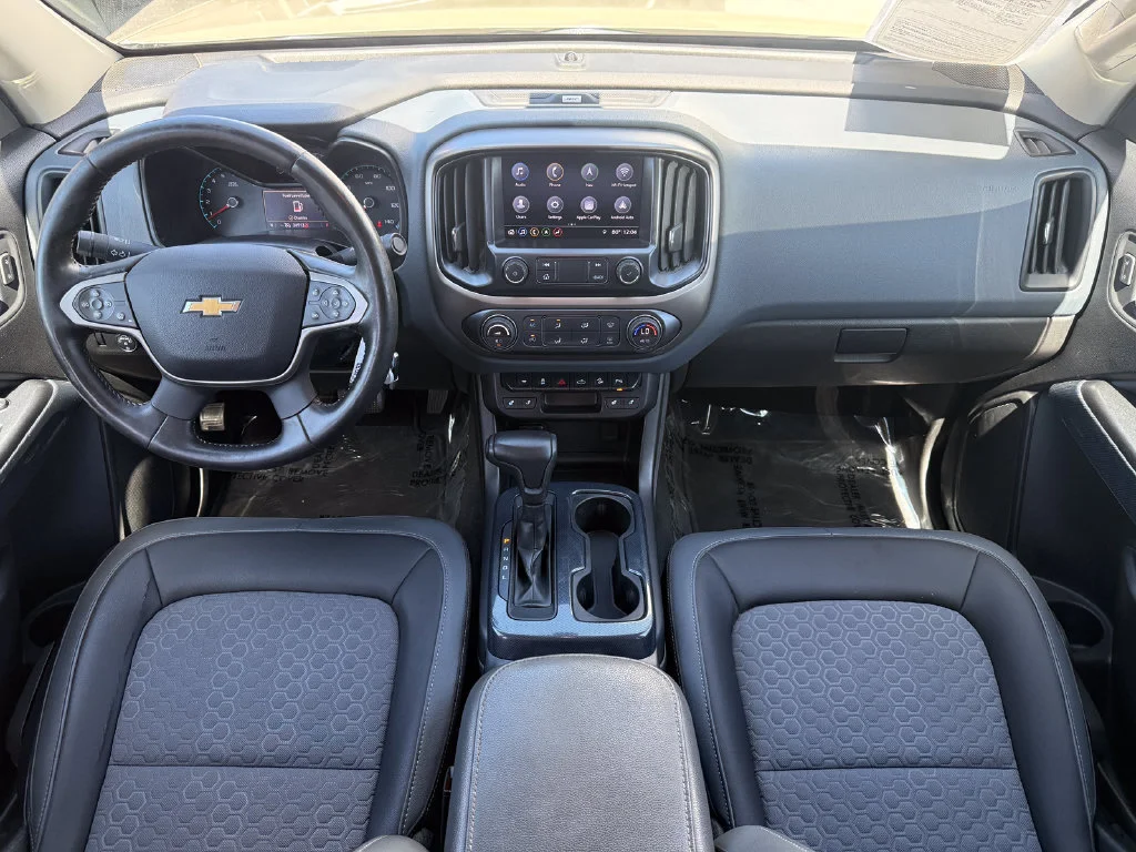 Used 2021 SAND DUNE METALLIC Chevrolet 4WD Z71 image 19