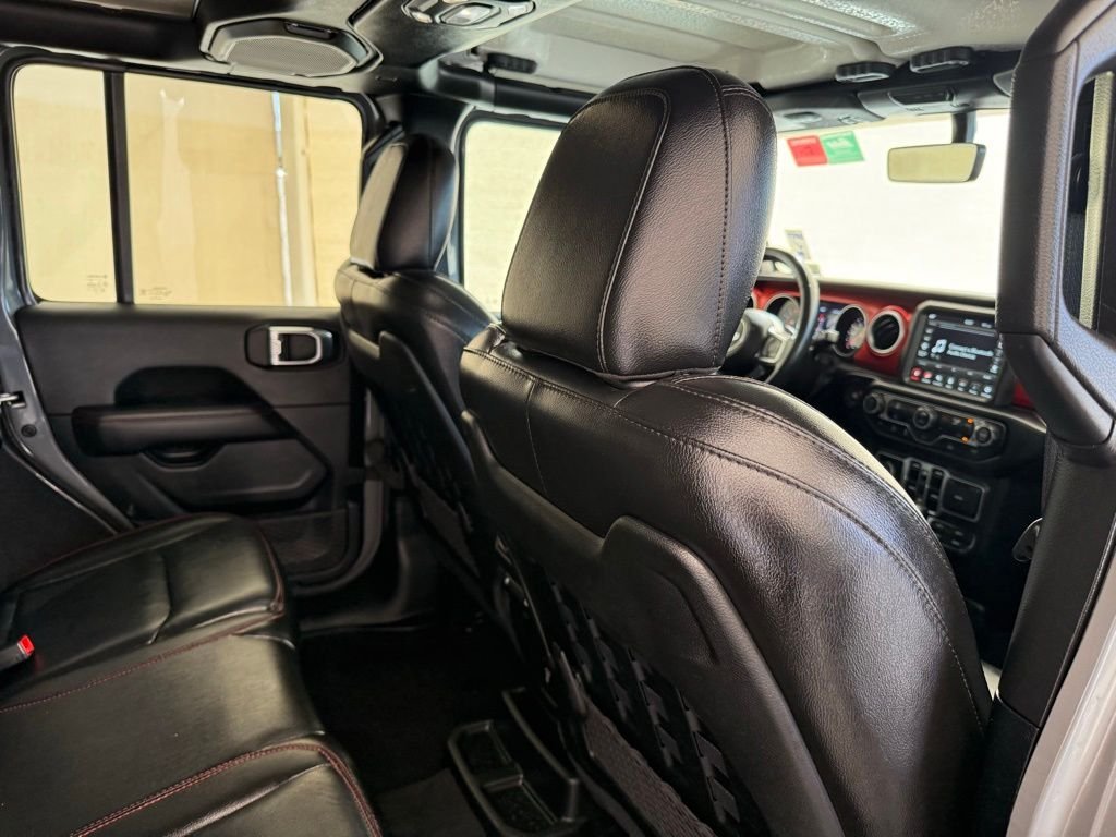 Used 2021 Gray Clearcoat Jeep Unlimited Rubicon image 16