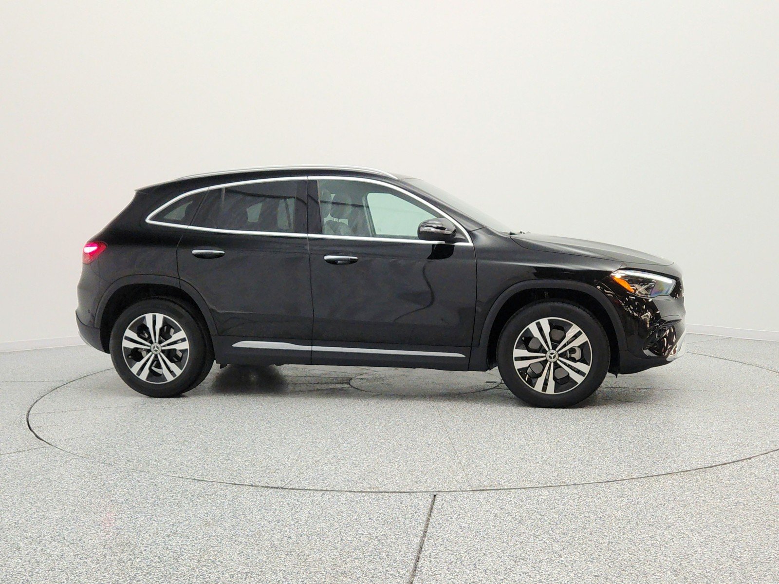 Certified Used 2024 Night Black Mercedes-Benz GLA 250 SUV image 5