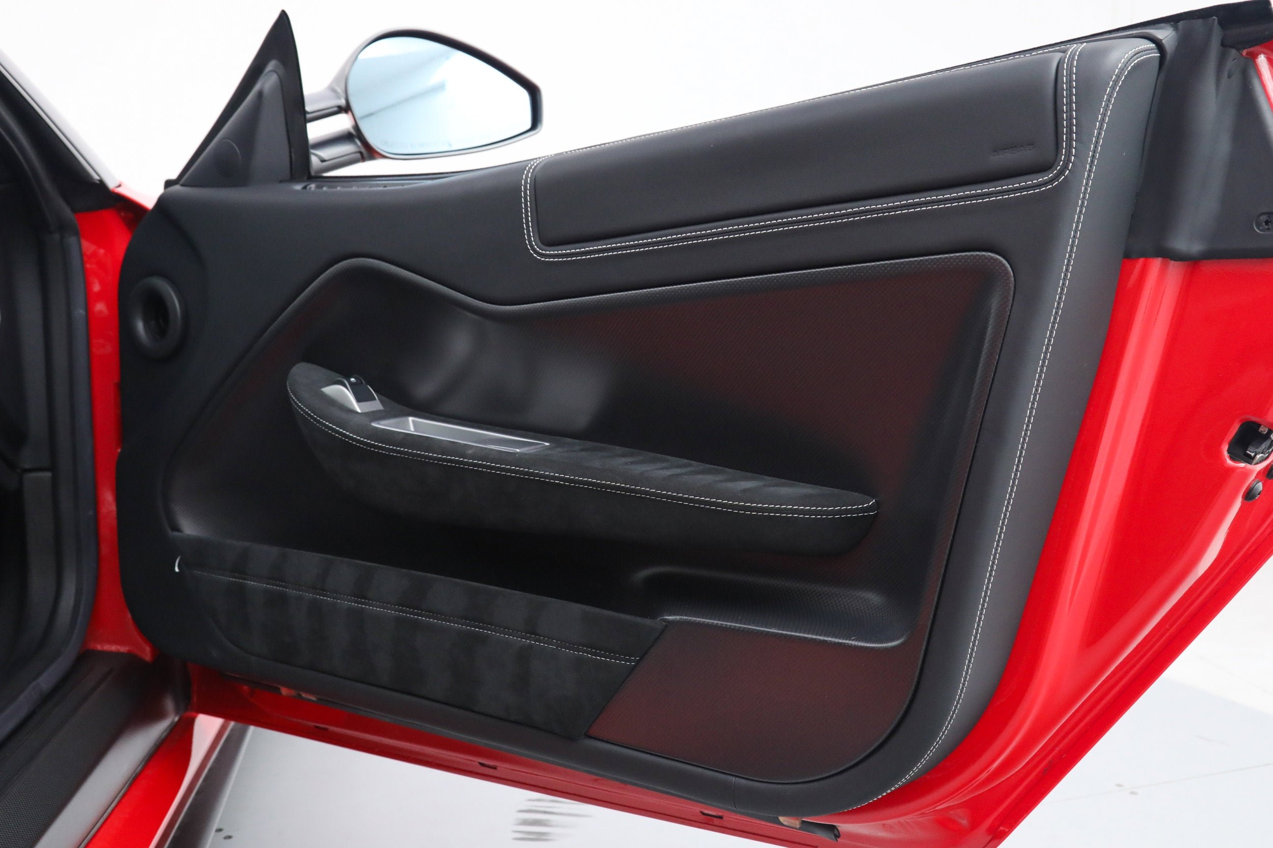 Used 2011 Rosso Corsa Ferrari  image 19