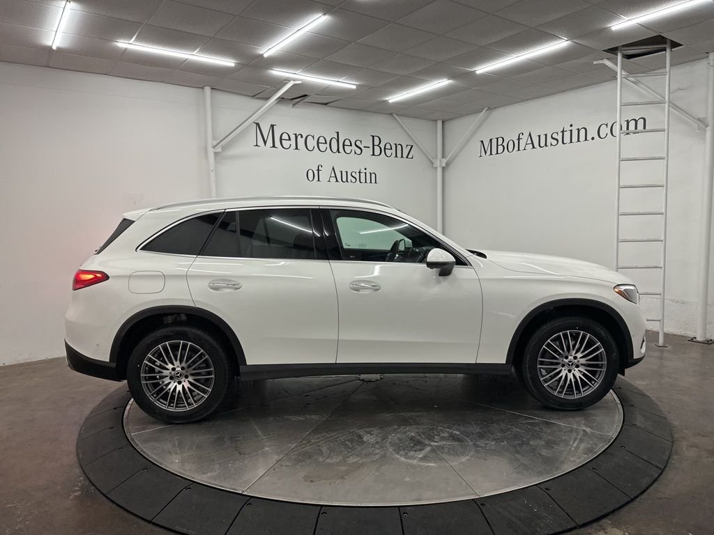 Used 2026 White Mercedes-Benz GLC 300 image 8
