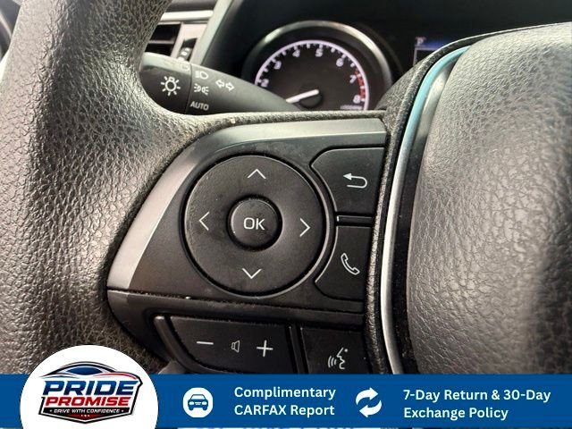 Used 2018 Gray Toyota LE image 19